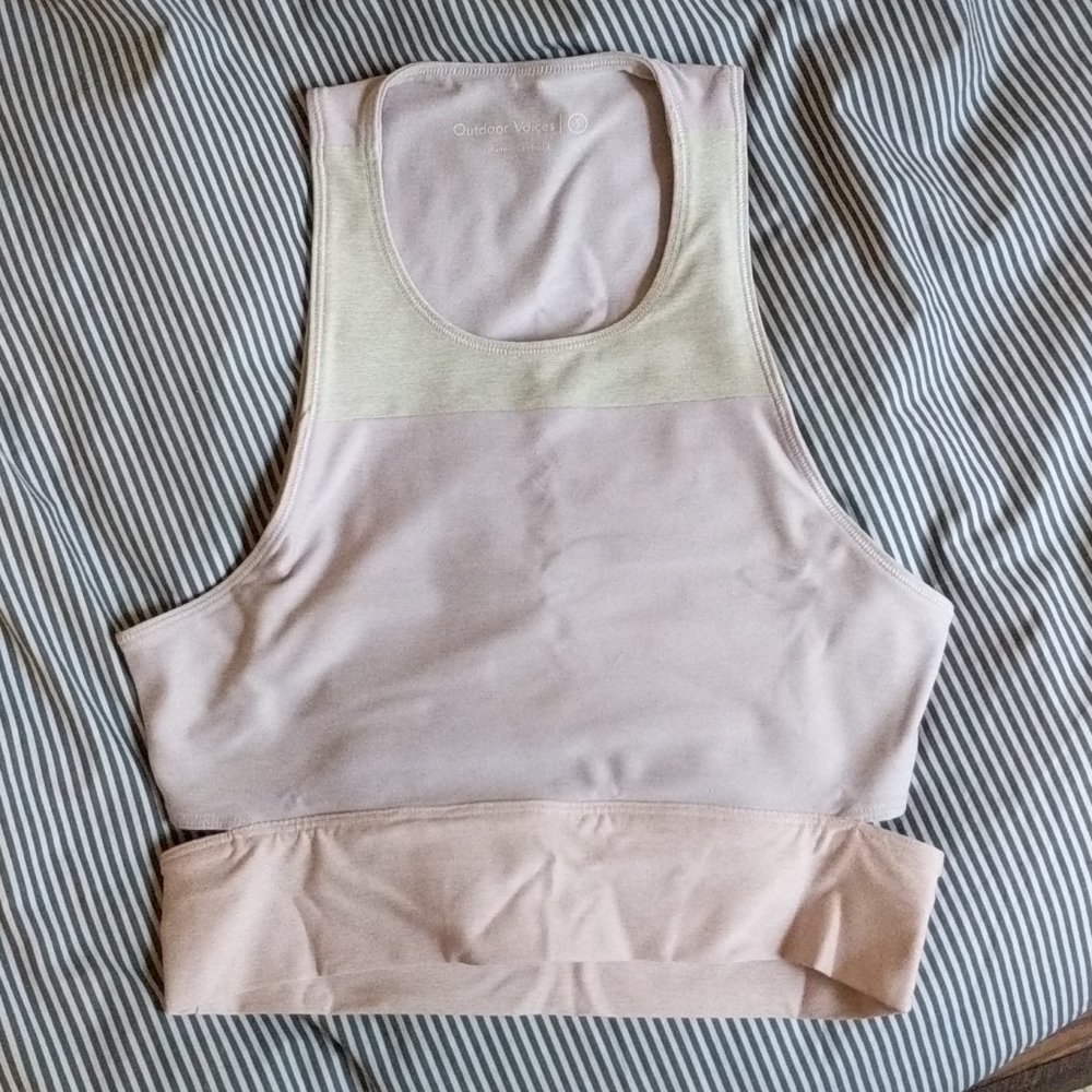 Never worn Outdoor Voices crop top